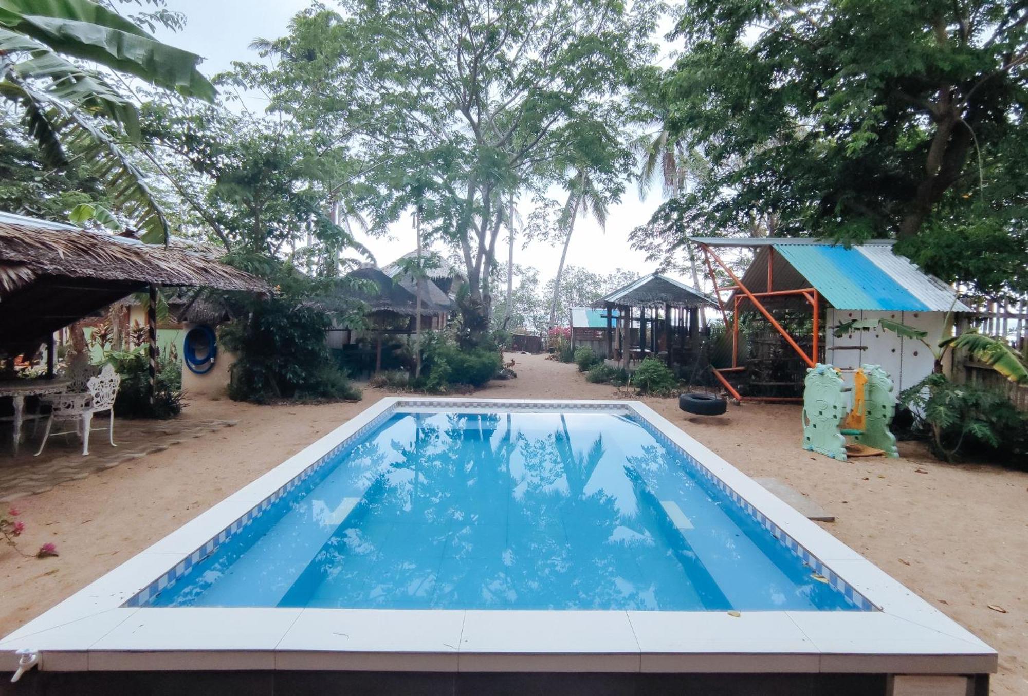 The Clara Beach And Guest House Igcawayan Exterior photo